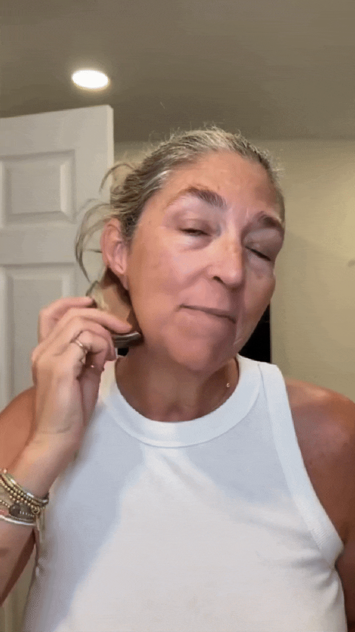 La scorciatoia per una jawline definita